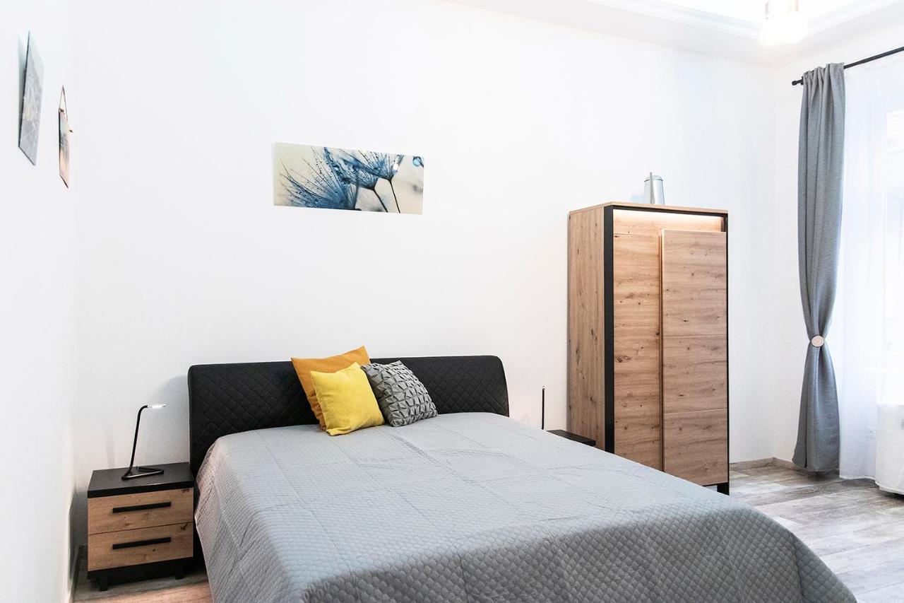 Astoria Tiny Apartment Budapest Eksteriør bilde